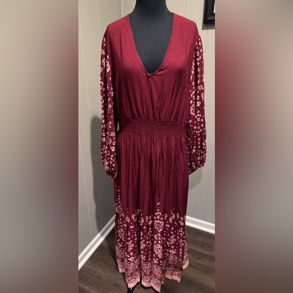 Knox Rose boho style burgundy print V neck smocked elastic waist maxi. NWT Large - Picture 2 of 6
